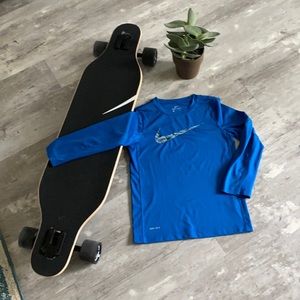 Boys Nike long tee shirt dri-fit